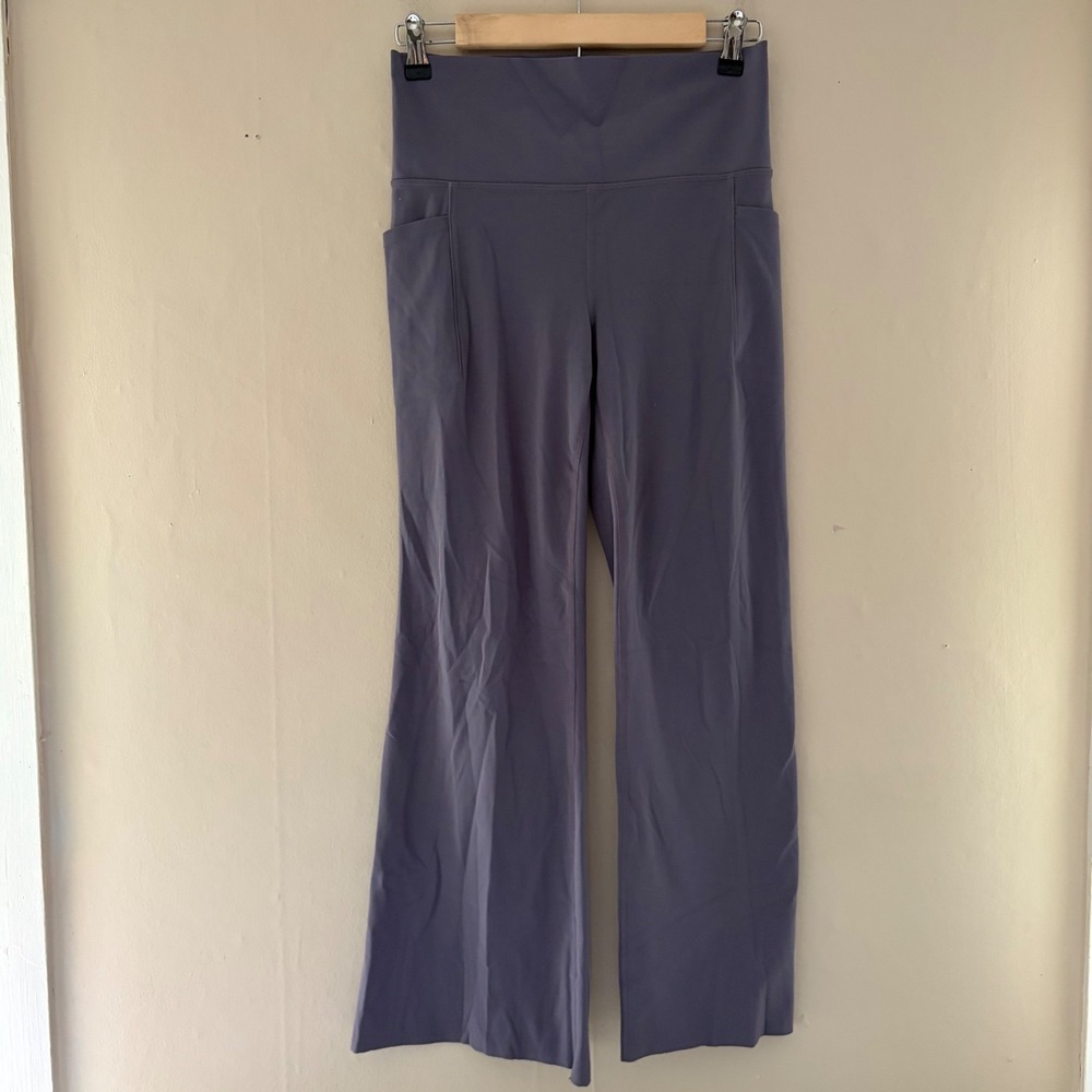 Athleta Womens Salutation Stash Flare Pant Legging Size M Gray Athletic Yoga Gym